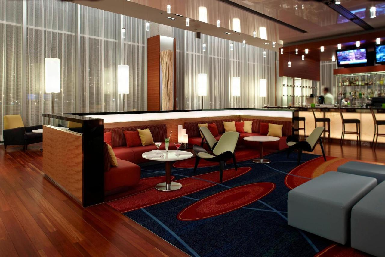 Marriott Montreal Airport In-Terminal Hotel Дорвал Екстериор снимка