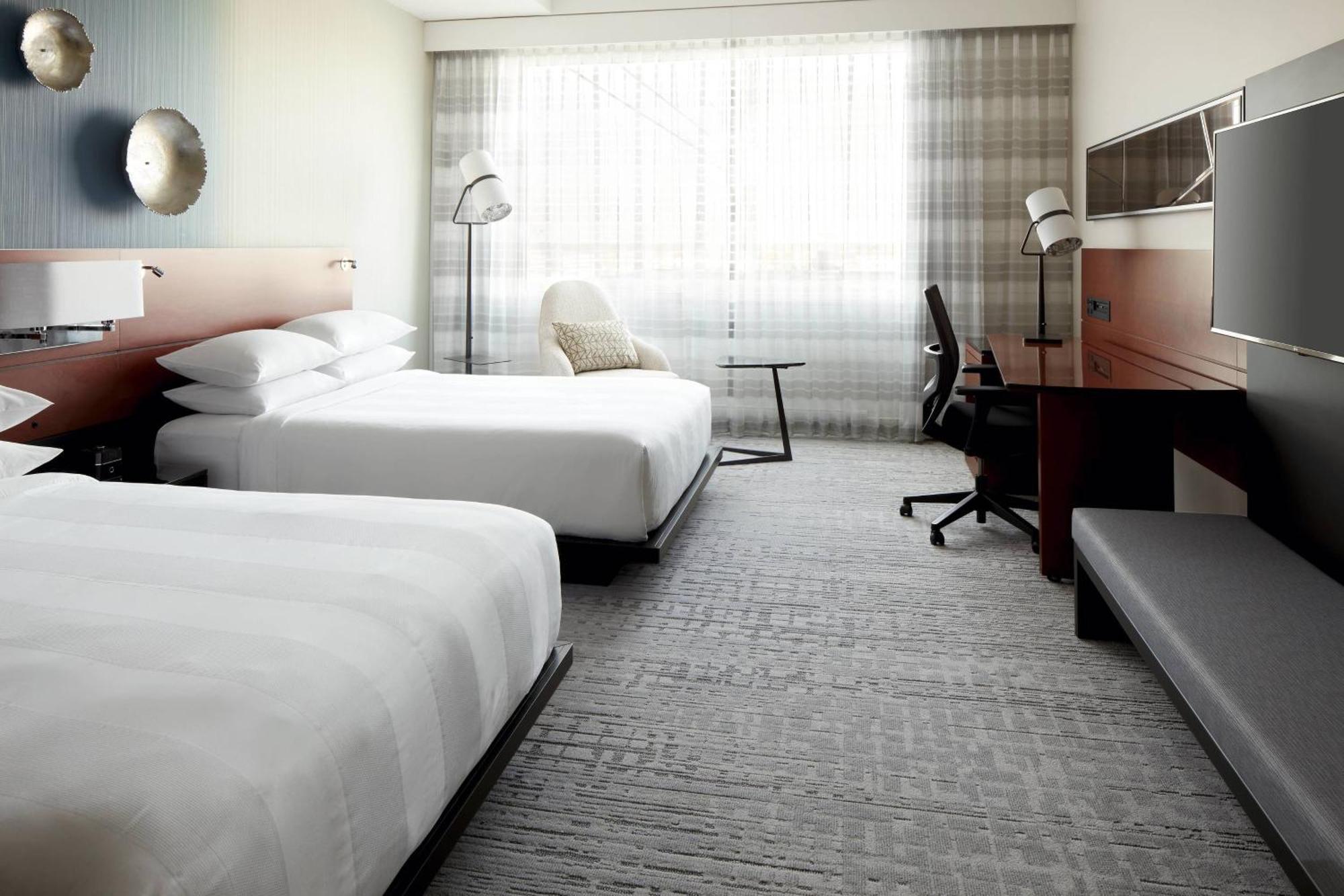 Marriott Montreal Airport In-Terminal Hotel Дорвал Екстериор снимка