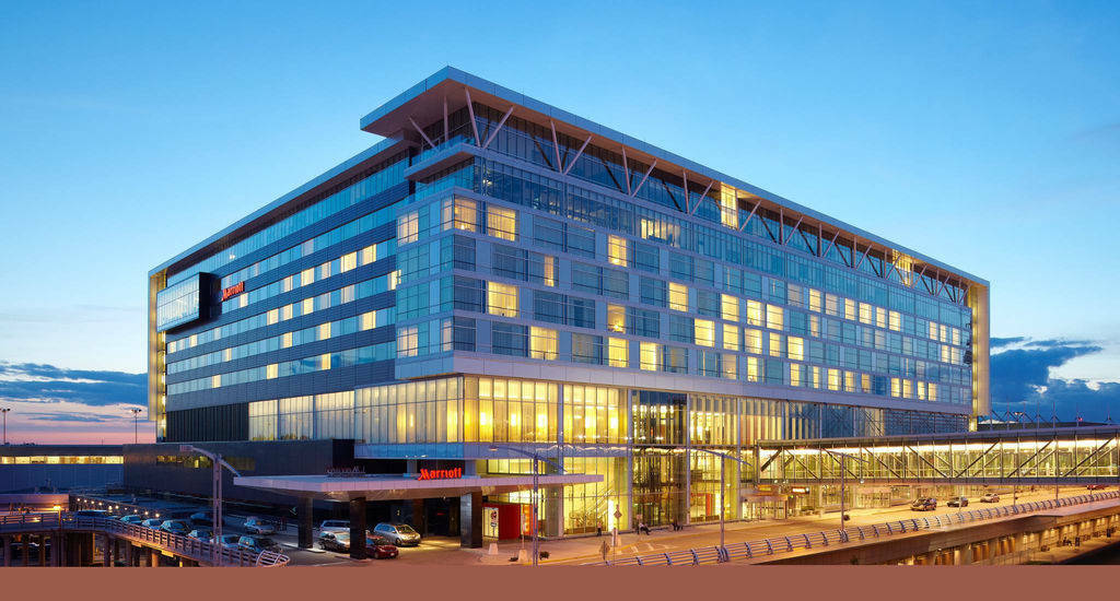 Marriott Montreal Airport In-Terminal Hotel Дорвал Екстериор снимка